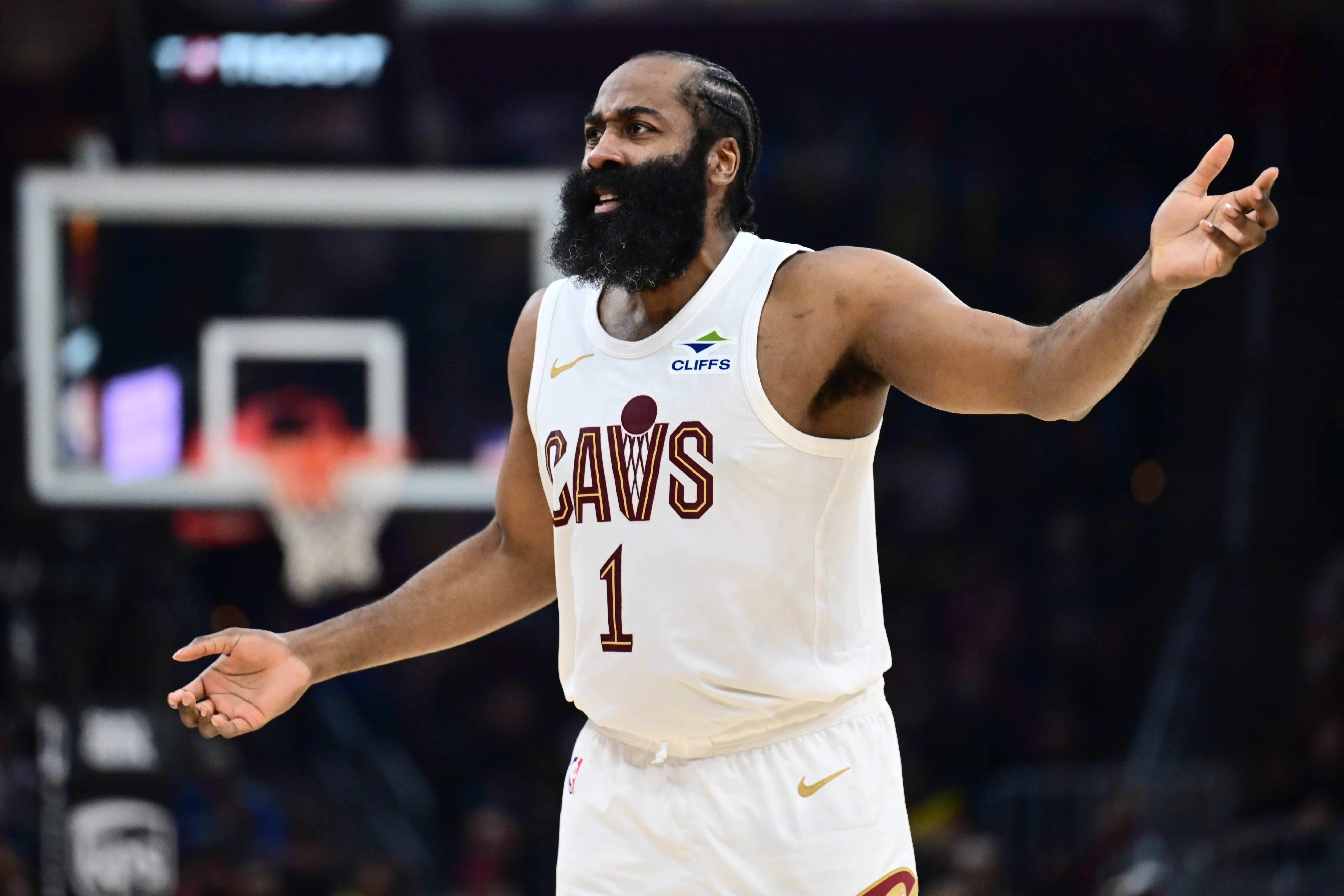 开云登录入口-哈登&amp;米切尔出战！ESPN明日胜率预测：骑士高达61.8% 魔术为38.2%